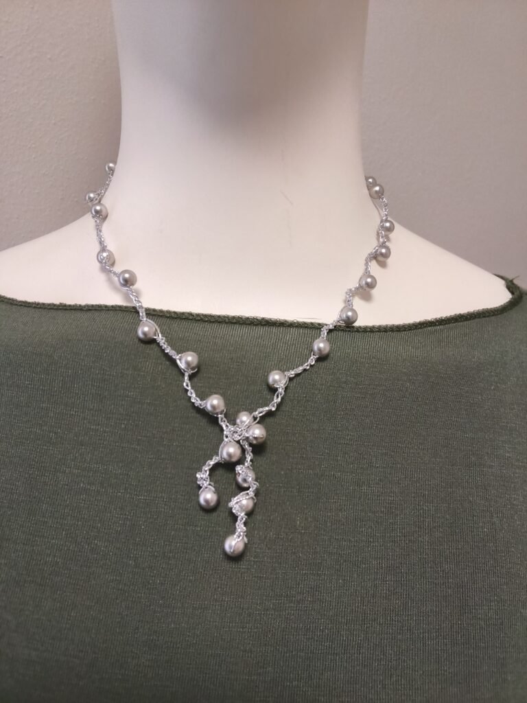 Collana libera codice 009